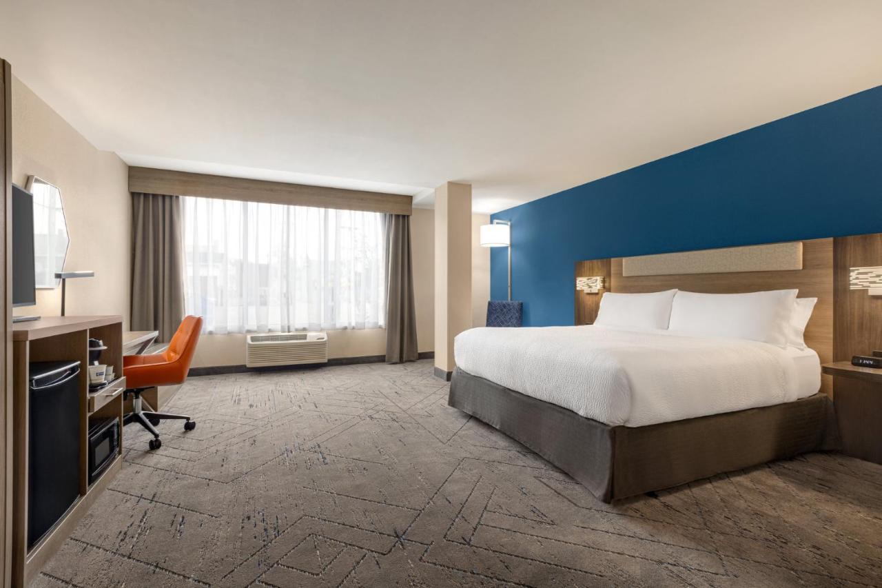 Holiday Inn Express & Suites Evansville Downtown By Ihg Exterior photo