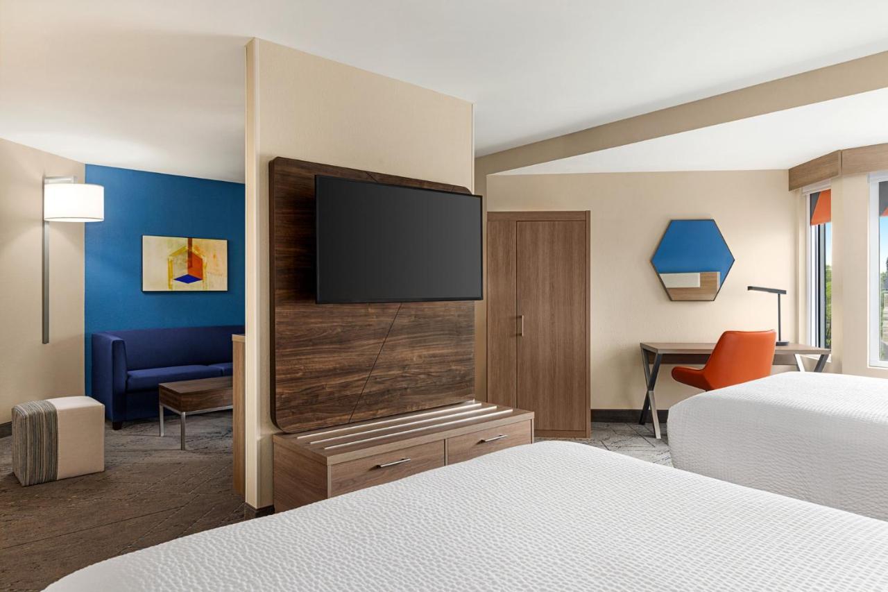 Holiday Inn Express & Suites Evansville Downtown By Ihg Exterior photo